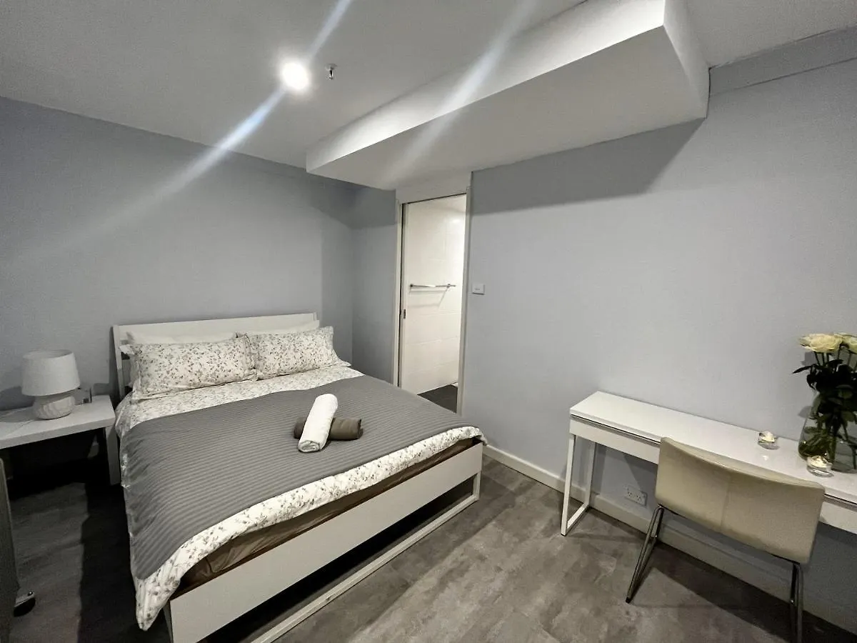 Dana-Cozy Apartment With Shared Entry In The City Canberra